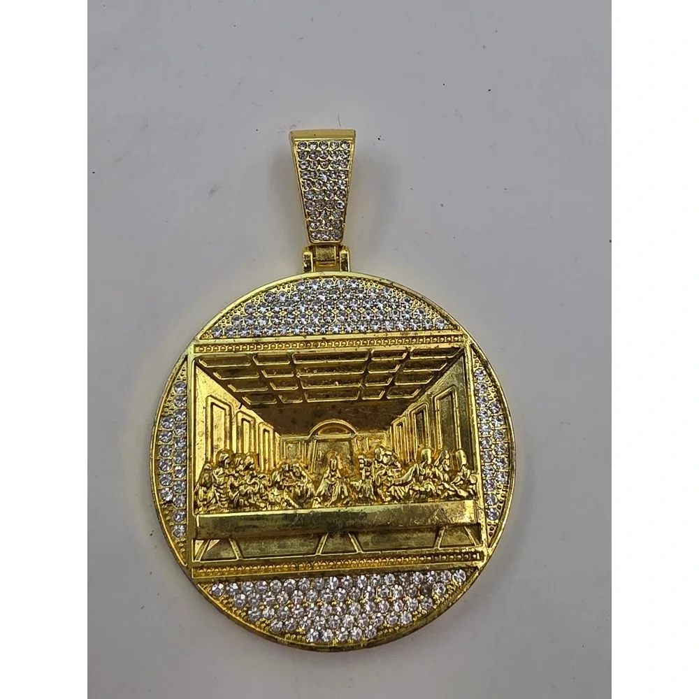 N/A gold tone